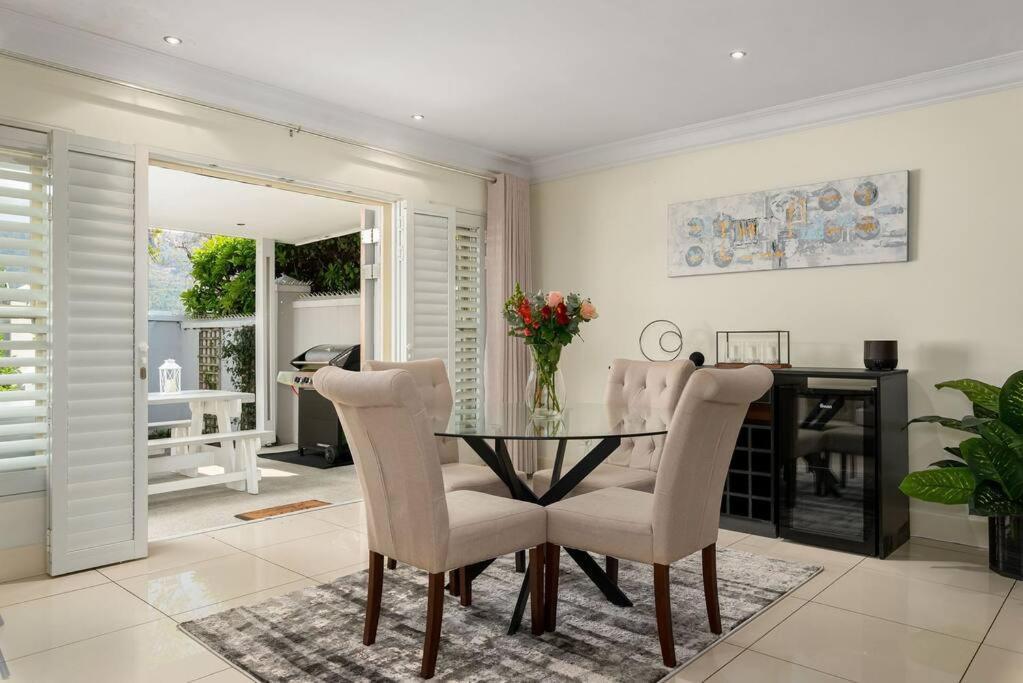 The Tram Home Stay Franschhoek Bagian luar foto
